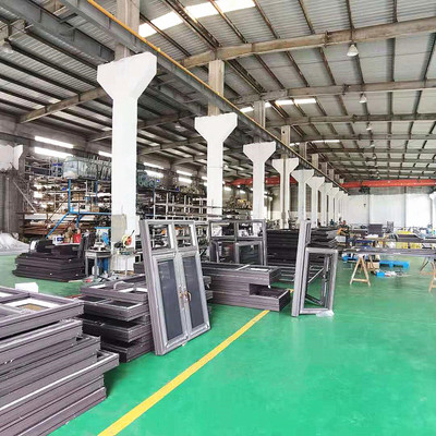 新式仿古金屬門窗拼接工藝探析——以「冠墅陽(yáng)光」門窗為例